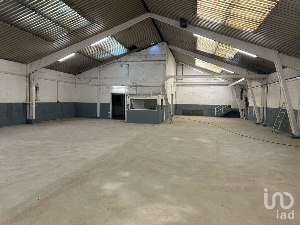 Büro- & Hallenfläche mit Krananlagen und eigener Trafostation in Mönchengladbach (Miete)